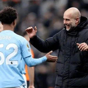 开云体育官网-曼城22岁挪威前锋鲍勃或离队，转会费预计3000万英镑|瓦勒伦加|挪威国脚|瓜迪奥拉|奥斯卡·鲍勃|伯恩茅斯_新浪体育_新浪新闻