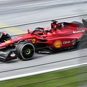 开云体育官网-法拉利不断送分 勒克莱尔逆转的最大对手是车队？