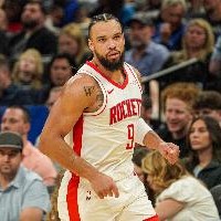 狄龙：希望身边的队友能因我变得更好 我们永远要保持学习的心态